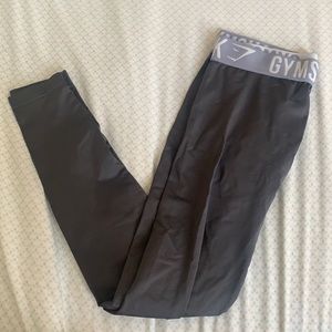 Grey gym shark leggings